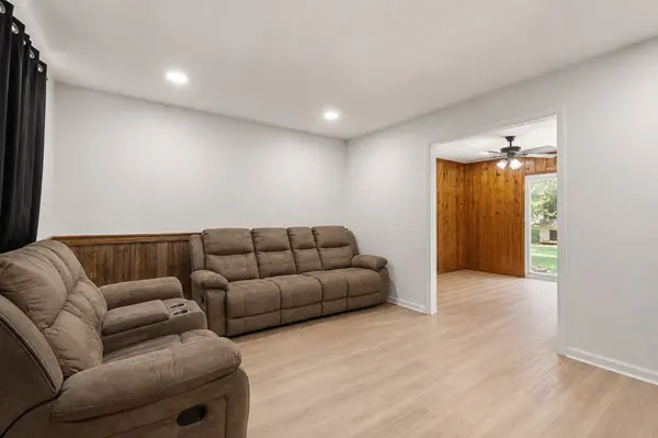 319 Holston Dr, Smyrna, TN 37167