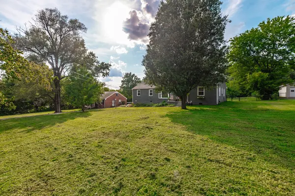 319 Bowwood Dr, Nashville, TN 37217