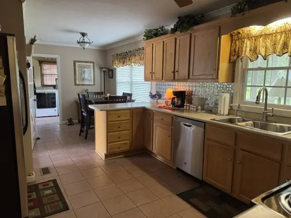 3940 Bow St #NE, Cleveland, TN 37312