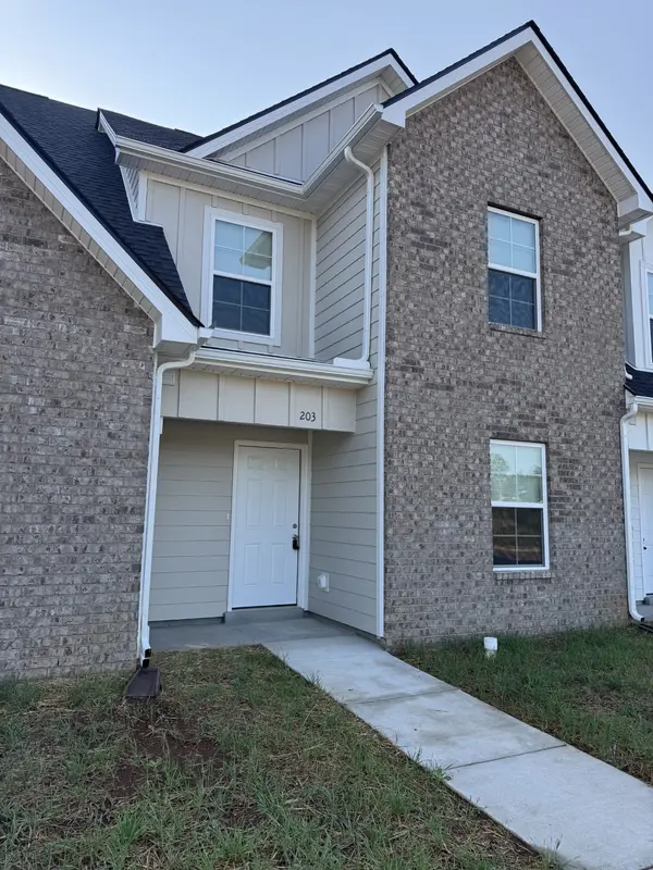 203 Mountaindale Dr, Smyrna, TN 37167