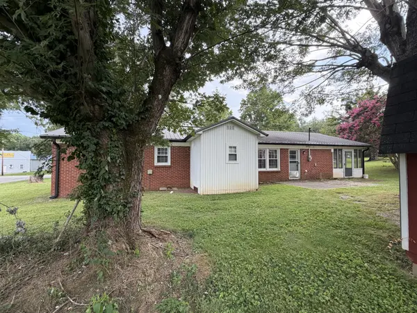 708 Cadillac Ln, Mcminnville, TN 37110