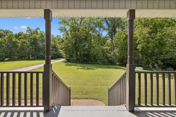 2300 Lee Rd, Spring Hill, TN 37174