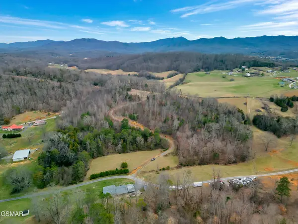 448 Lakota Way, Newport, TN 37821