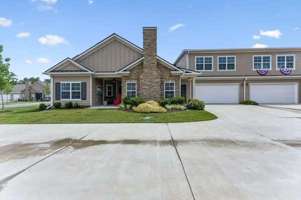 2506 Stonecenter Ln, Murfreesboro, TN 37128