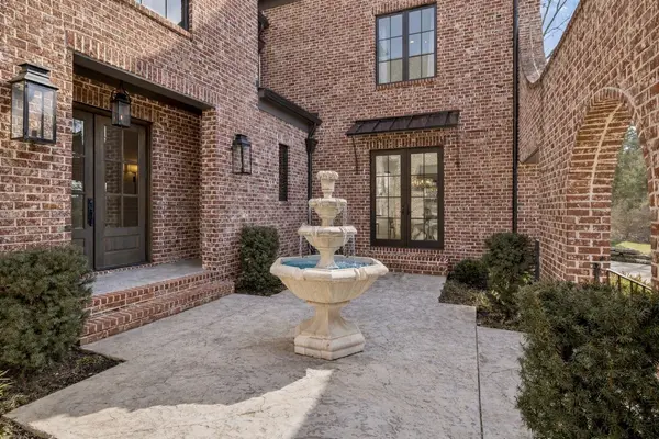 4520 Shys Hill Rd, Nashville, TN 37215