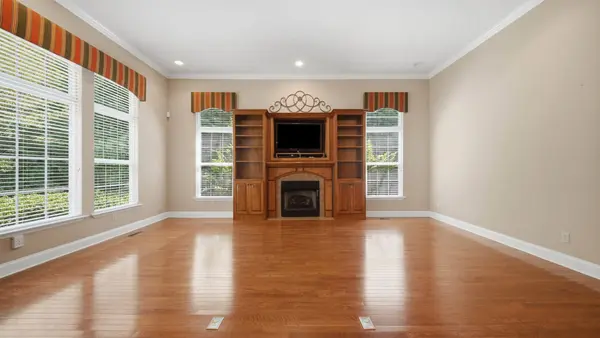 12200 Tobacco Road, Soddy Daisy, TN 37379