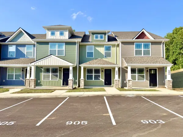 905 Peaceful Pl, Clarksville, TN 37040