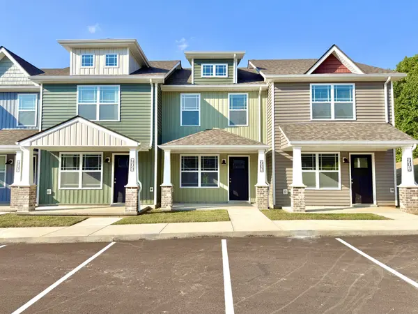 905 Peaceful Pl, Clarksville, TN 37040