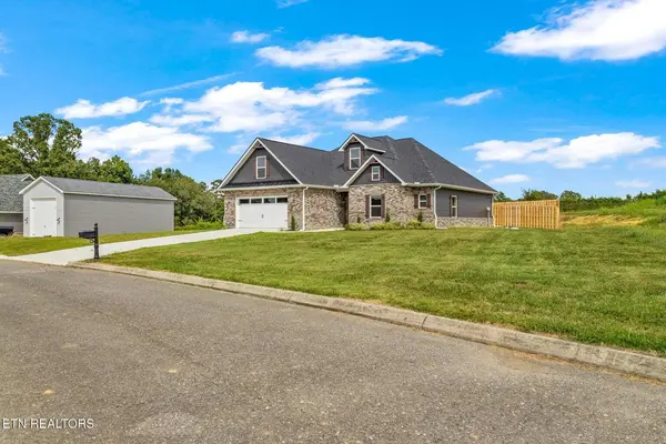 240 Lakeside Meadows Circle, Madisonville, TN 37354