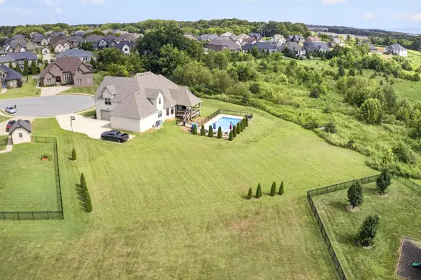 482 Archie Ct, Clarksville, TN 37043