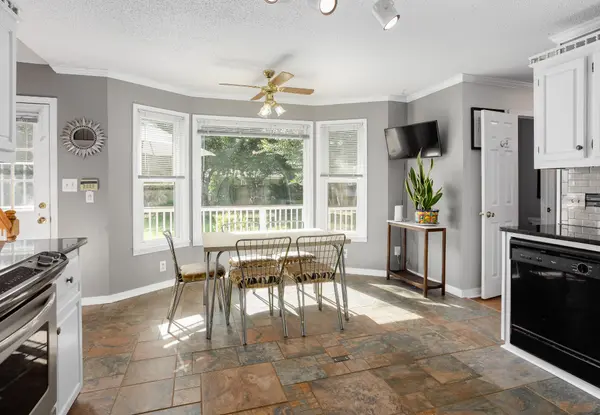 103 Oakview St, Florence, AL 35633