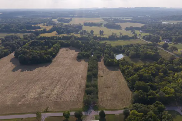 975 Haunt Hollow Rd, Unionville, TN 37180