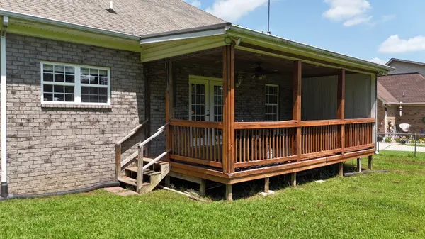 435 Long St #W, Mc Ewen, TN 37101