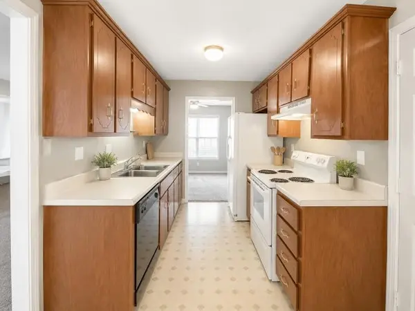 635 Ashley Oaks Dr, Clarksville, TN 37042