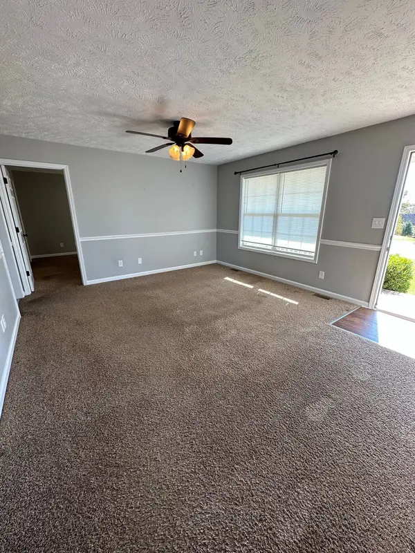 1009 Bobcat Dr, Clarksville, TN 37042