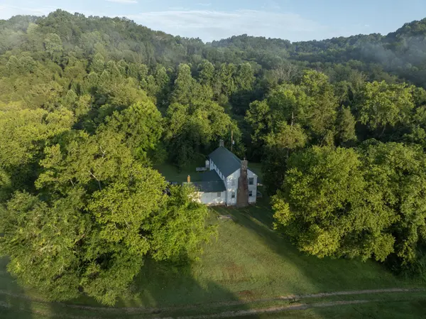 1100 Pond Creek Rd, Ashland City, TN 37015