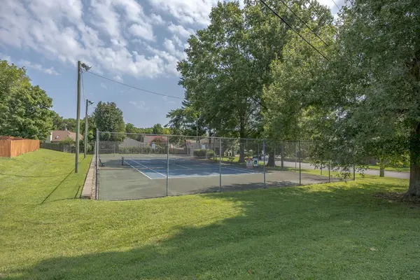 4809 Aaron Dr, Antioch, TN 37013