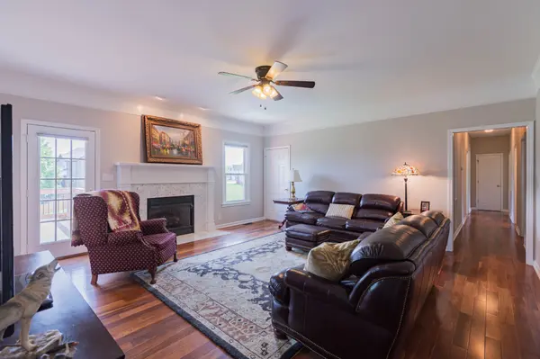 654 Potomac Dr, Clarksville, TN 37043