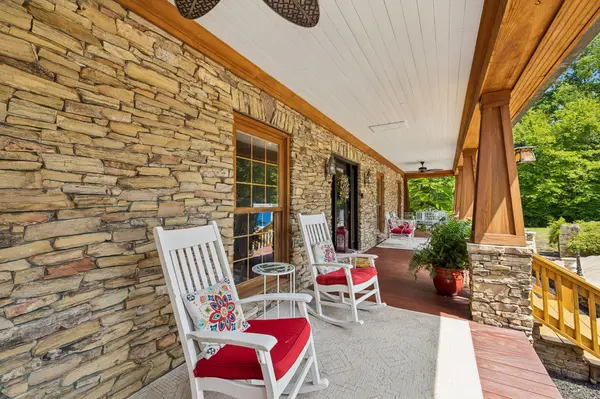 1374 Peter Pond Rd, Ashland City, TN 37015