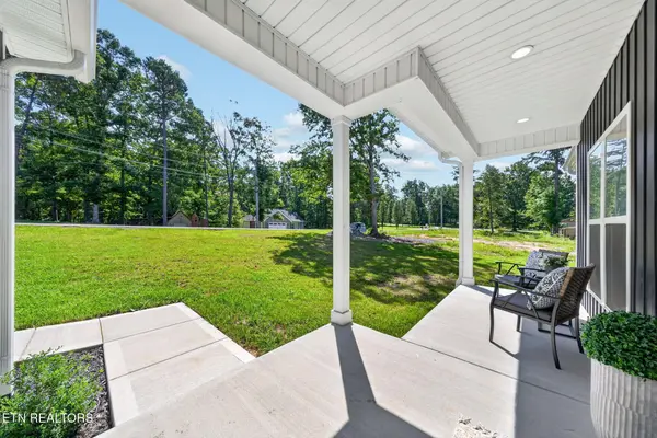 371 W Meadow Creek Rd, Monterey, TN 38574