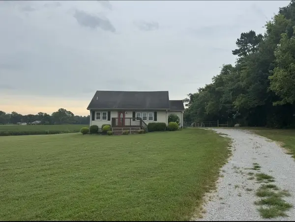 2210 Happy Hollow Est, Hopkinsville, KY 42240