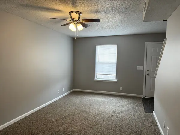 2453 W Wilson Rd #2, Clarksville, TN 37043