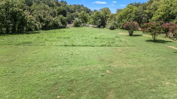 2203 Stones River Rd, Woodbury, TN 37190