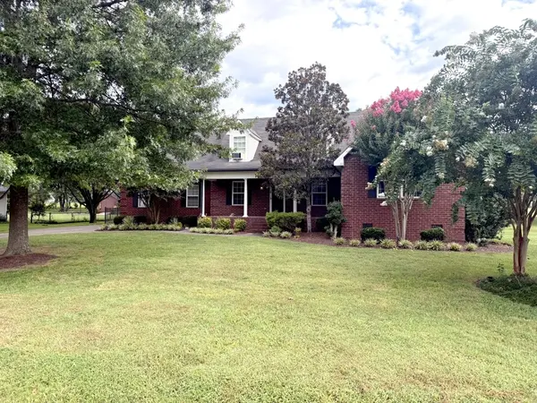 3006 Chapel Hills Dr, Murfreesboro, TN 37129
