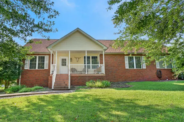 364 Ben Albert Rd, Cottontown, TN 37048