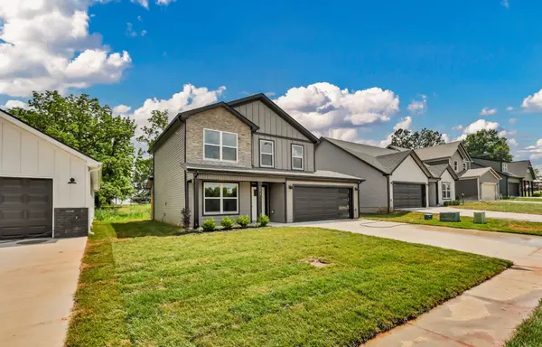 2673 Brewster Dr, Clarksville, TN 37042