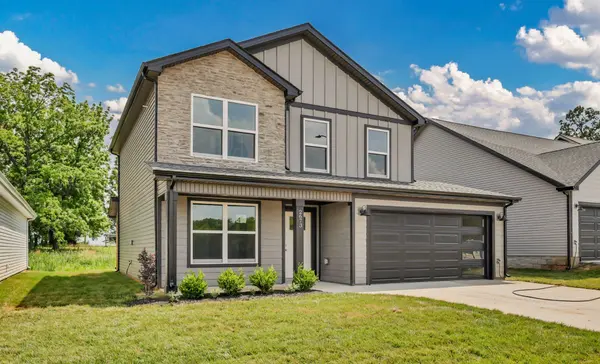 2673 Brewster Dr, Clarksville, TN 37042