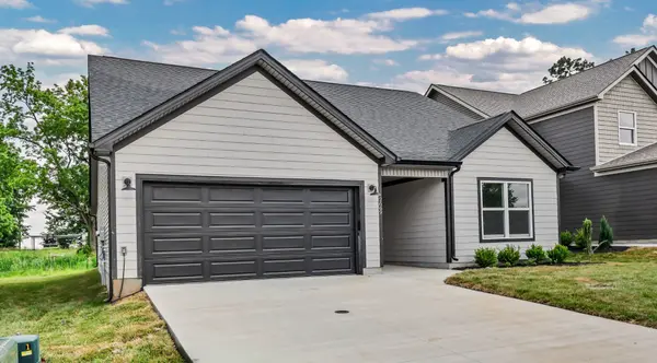 2669 Brewster Dr, Clarksville, TN 37042