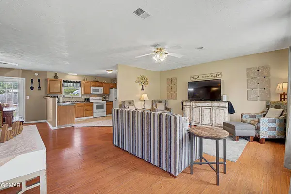 2319 Pittman Center Road, Sevierville, TN 37876