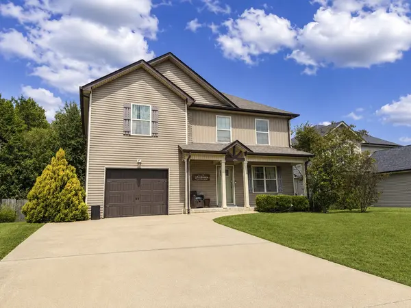 540 Magnolia Dr, Clarksville, TN 37042