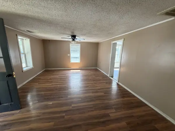 312 Gentry St, Tullahoma, TN 37388
