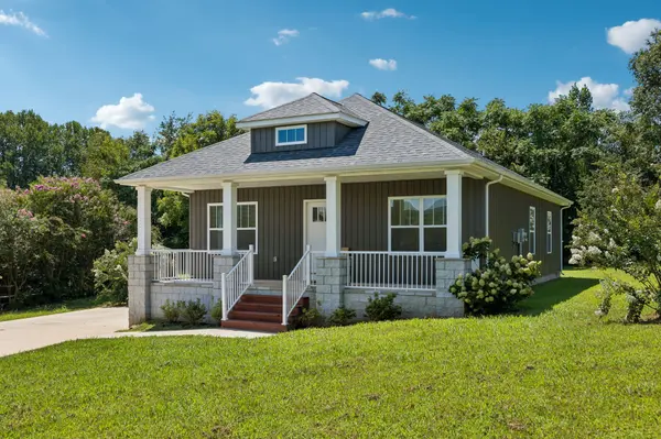 177 Hidden River Ave, Sparta, TN 38583