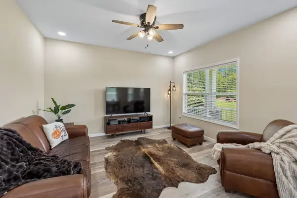 177 Hidden River Ave, Sparta, TN 38583