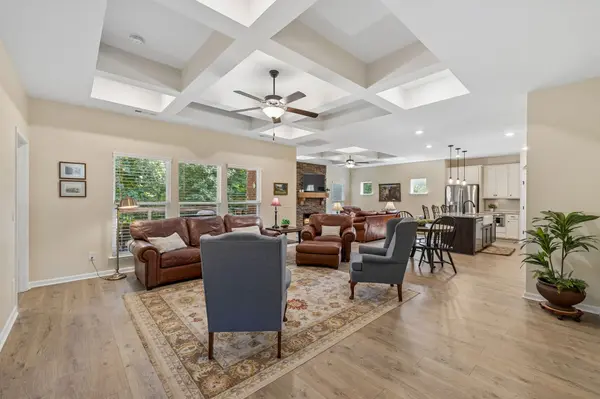 7137 Pepper Tree Cir, Fairview, TN 37062