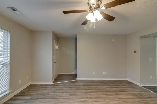 1244 Parkway Pl #C, Clarksville, TN 37042