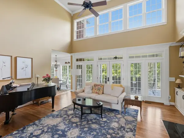 848 Fairway Dr, Fayetteville, TN 37334