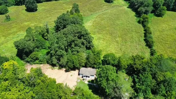 267 Town Creek Rd, Benton, TN 37307