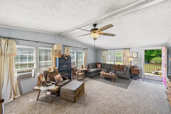 25 Cardinal Rd, Linden, TN 37096