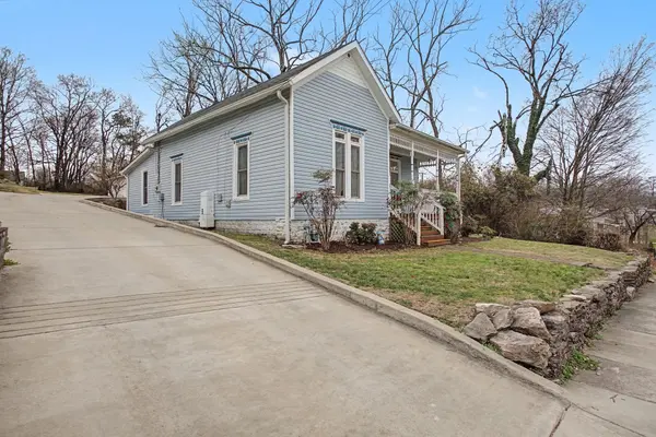 407 W 12th St, Columbia, TN 38401