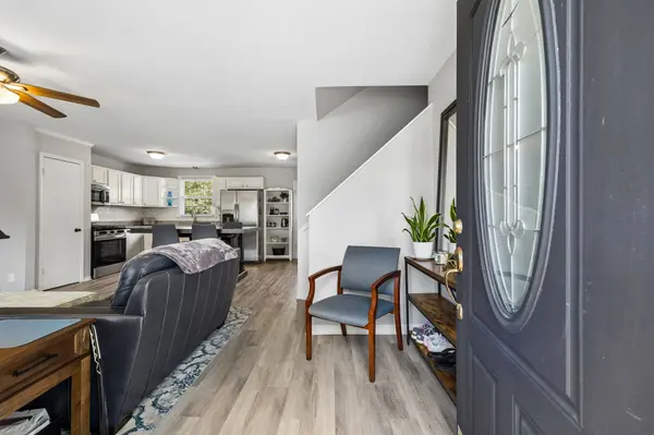 8072 Sawyer Brown Rd, Nashville, TN 37221