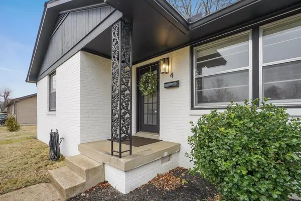 4 Bond St, Clarksville, TN 37040