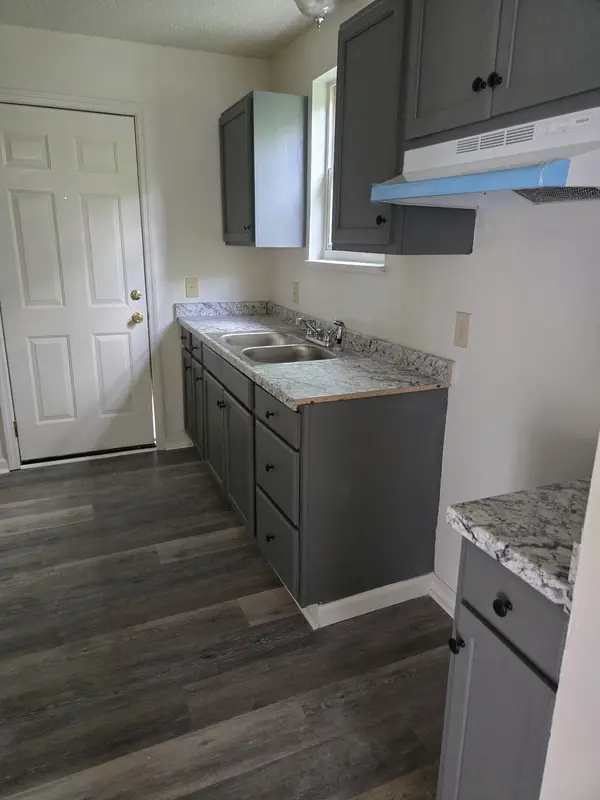 4737 Volunteer Dr, Antioch, TN 37013