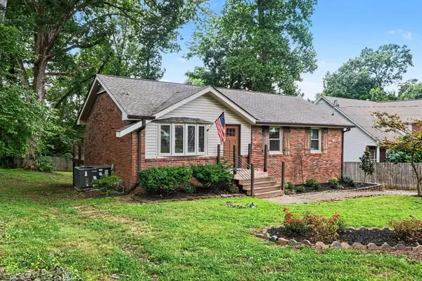 2433 Rychen Dr, Nashville, TN 37217