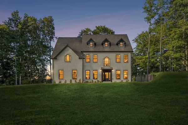 107 Miramare Way, Adams, TN 37010