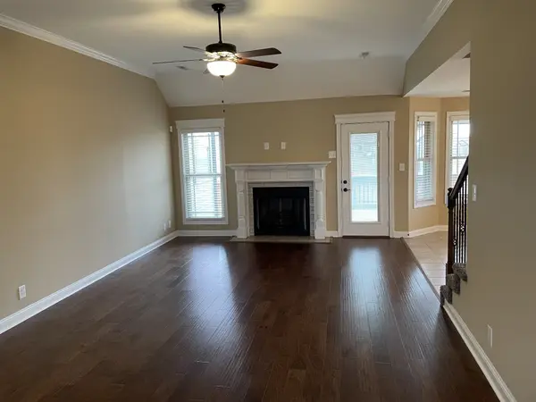 206 Quail Ct, Clarksville, TN 37042