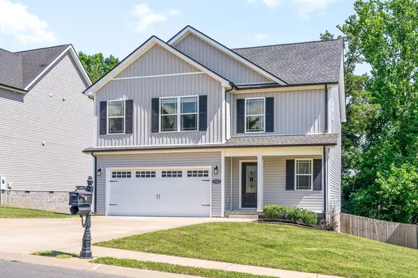 1781 Rains Rd, Clarksville, TN 37042
